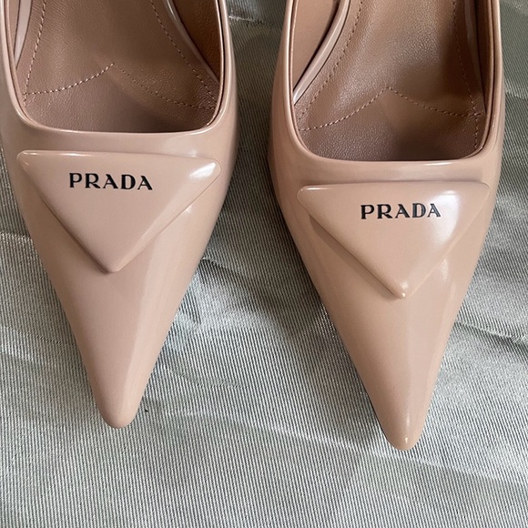 Prada Nude Pointed Toe Heels - Picture 3 of 8